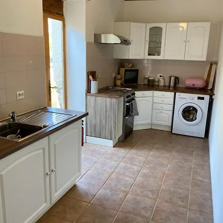 Jasmine Cottage Дом отдыха Lezignac-Durand